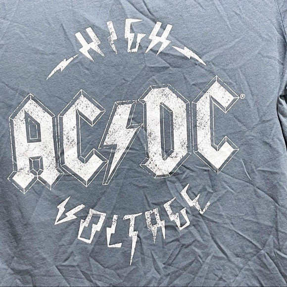 AC/DC Women’s Gray HIGH VOLTAGE Graphic Tee - Picture 4 of 5